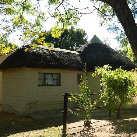 Linga-Longa Hotel Bela-Bela Exterior photo