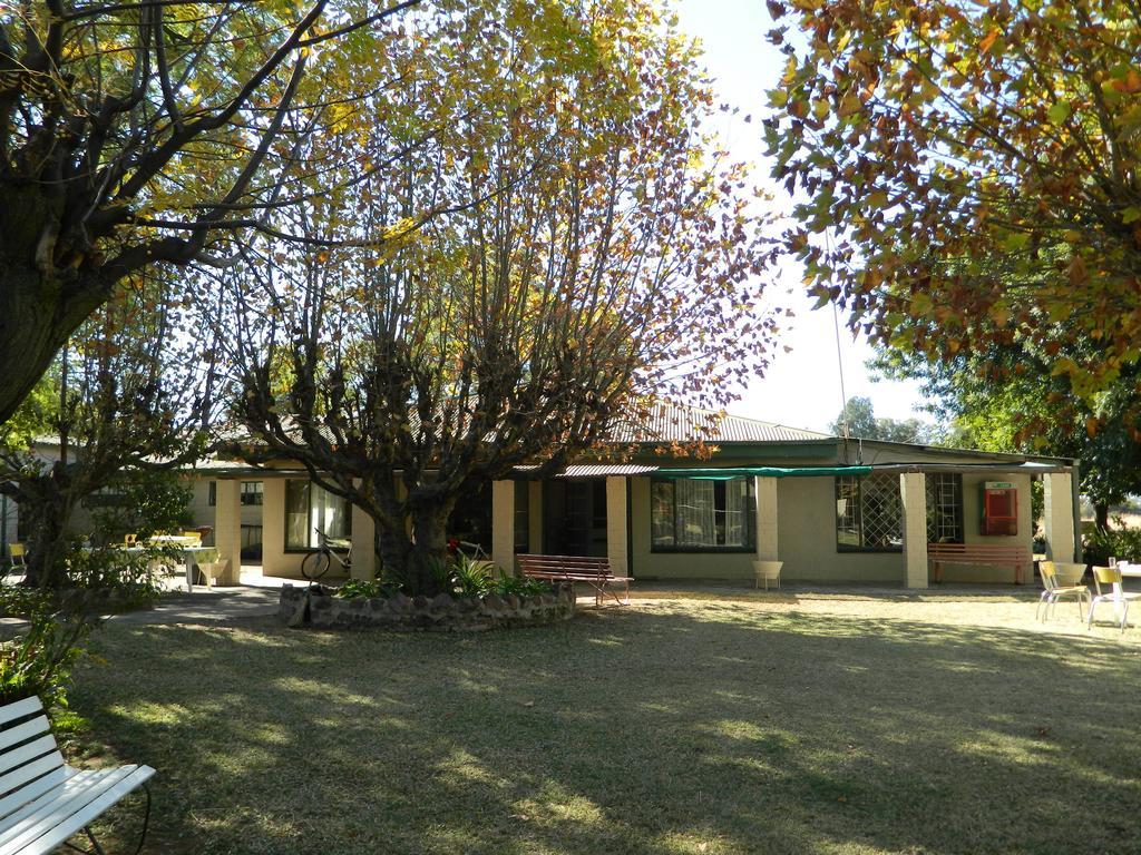 Linga-Longa Hotel Bela-Bela Exterior photo